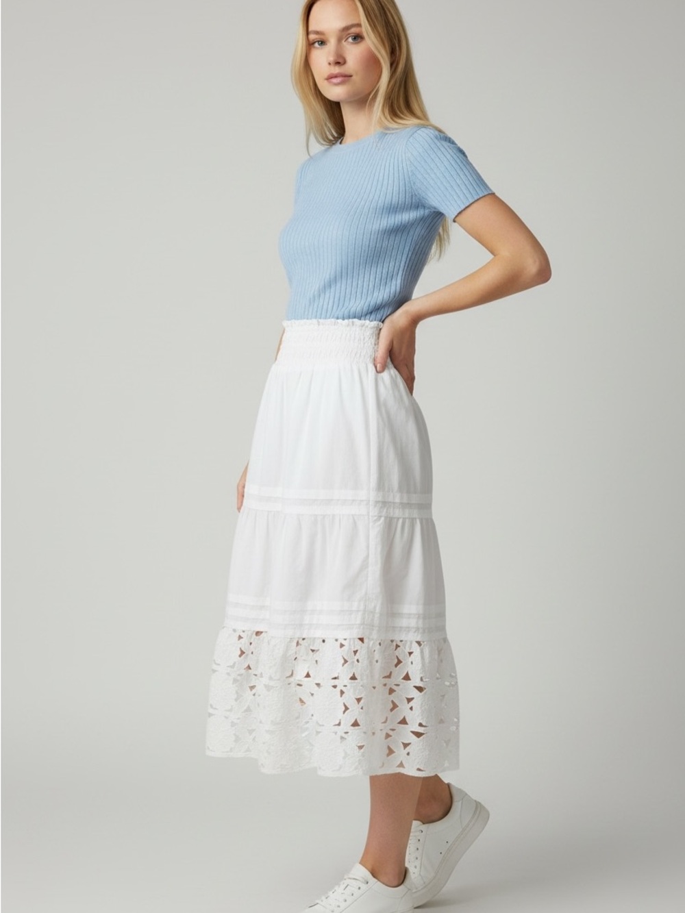 Anthropology White Embroidered Rose Lace Skirt Sz XXS Midi